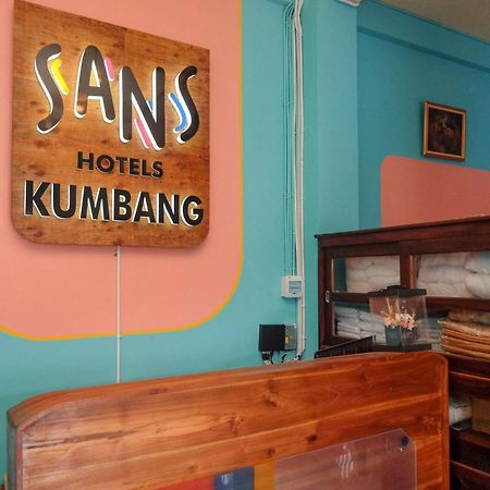 Sans Hotel Kumbang Yogyakarta By Reddoorz 외부 사진
