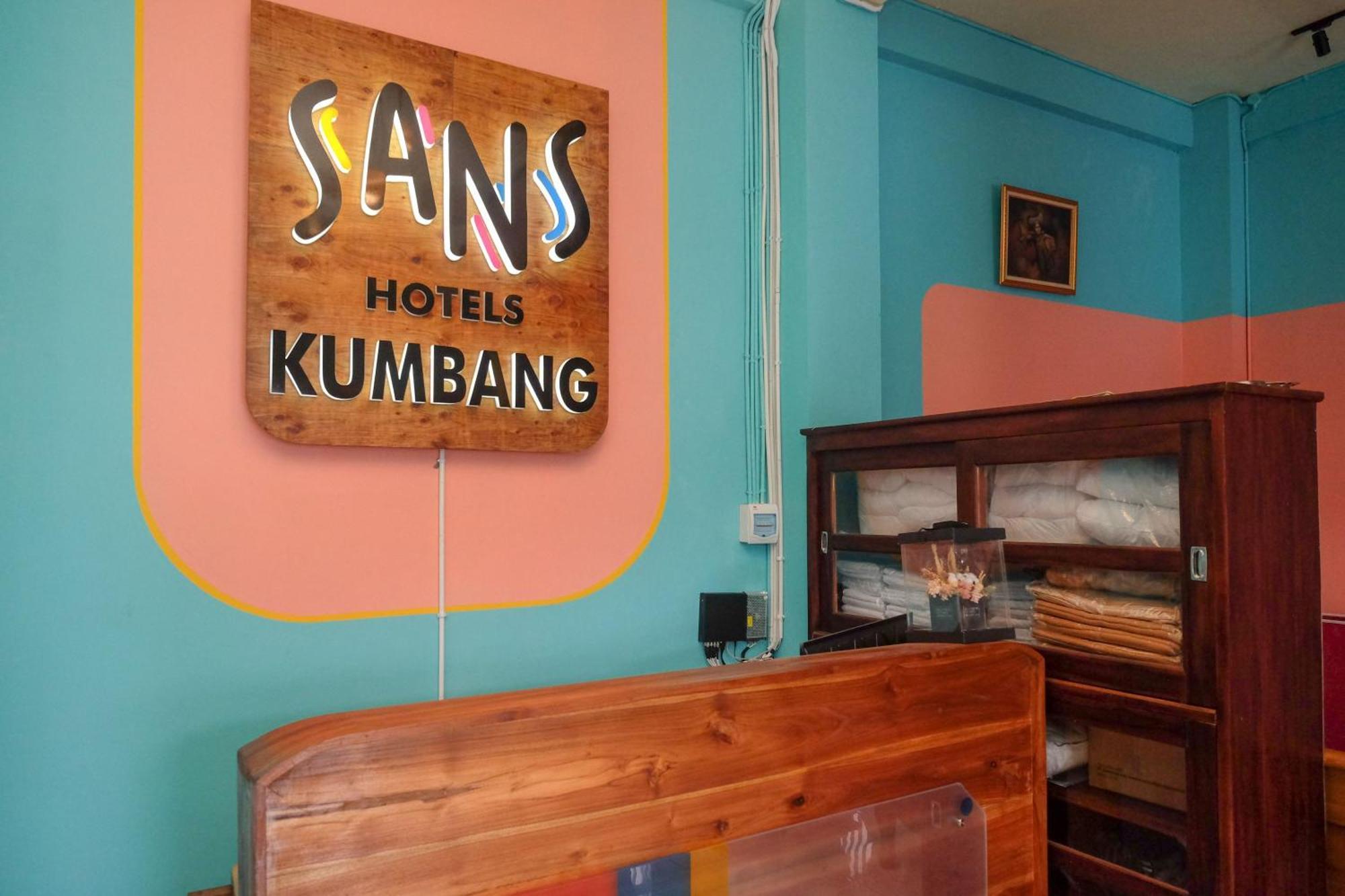 Sans Hotel Kumbang Yogyakarta By Reddoorz 외부 사진
